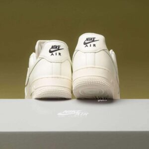 Nike Force 1 07Air  Essential